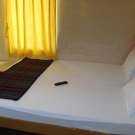Kvr Deluxe Residency Tirupati Ruang foto