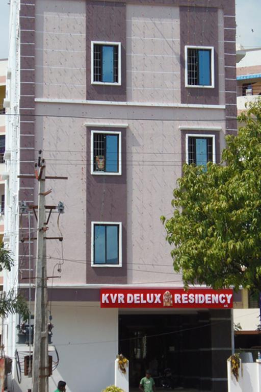 Kvr Deluxe Residency Tirupati Bagian luar foto