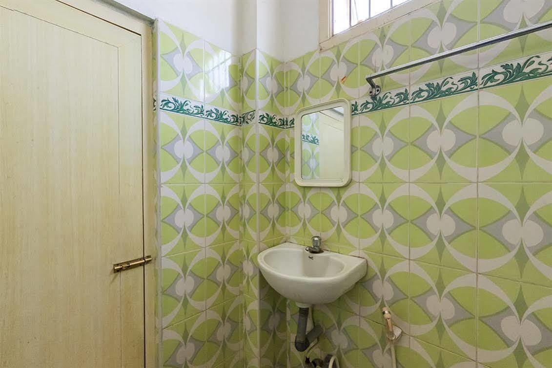 Kvr Deluxe Residency Tirupati Bagian luar foto